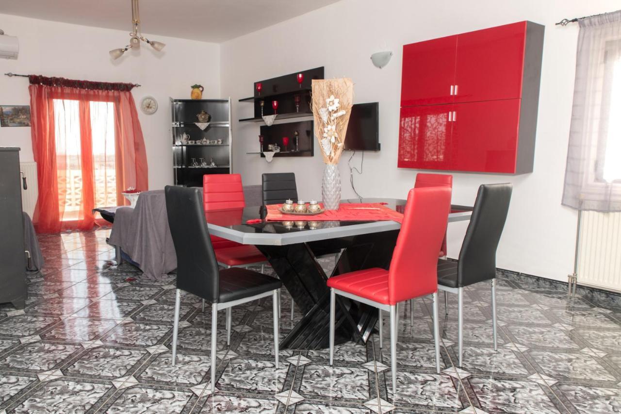 Arena'S Place Tympáki Dış mekan fotoğraf